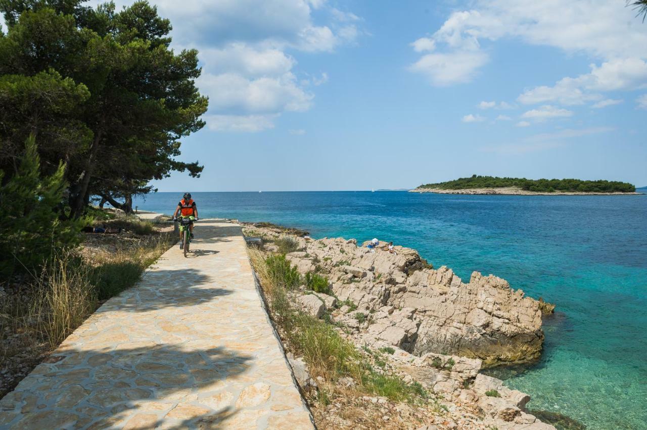 Seaview Apartment Marinov - Bilo, Primošten Buitenkant foto